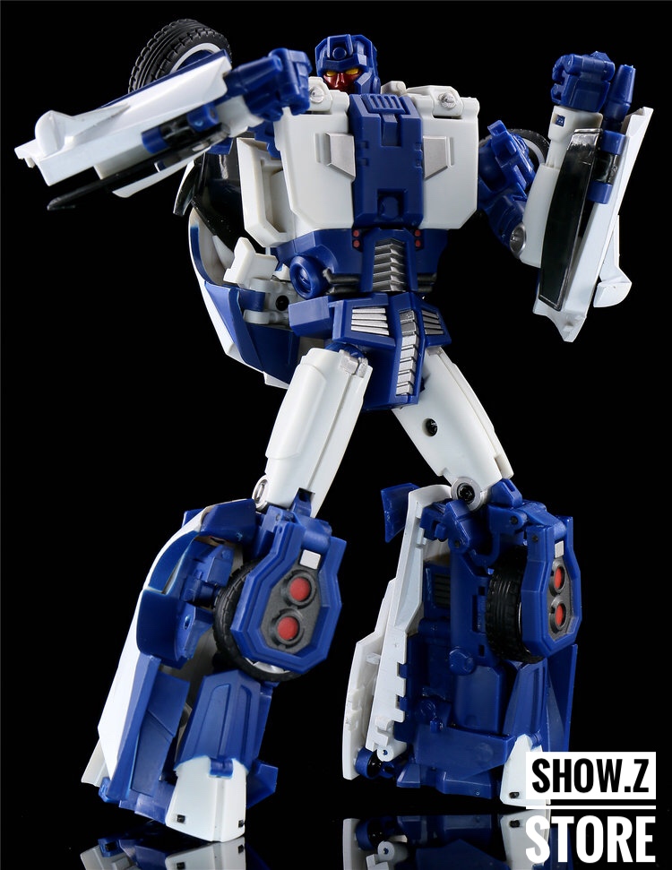 TFM Havoc Carnage in dynamic pose wielding purple cannon accessory TFM Havoc Carnage in dynamic pose wielding purple cannon accessory