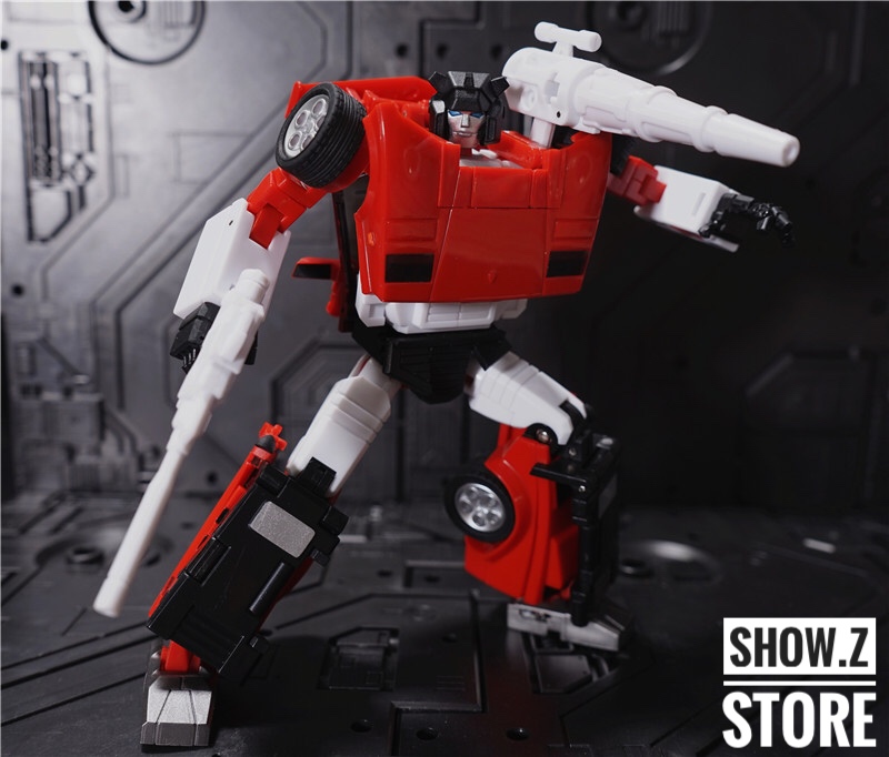 Yes Model SideSwipe robot action dynamic angle weapon ready Yes Model SideSwipe robot action dynamic angle weapon ready