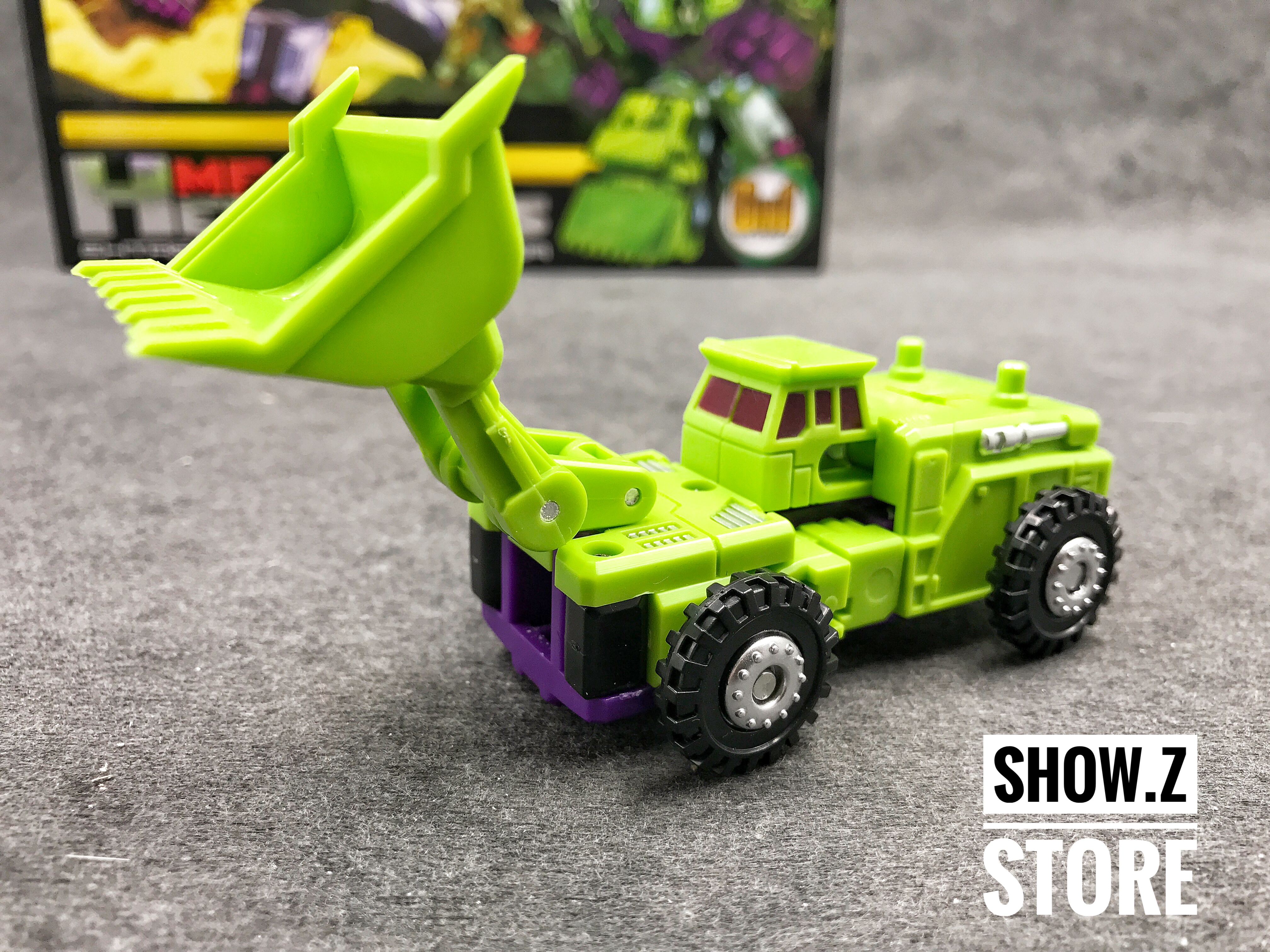 MechFansToys MF-17 Hercules lime green robot holding cannon weapon accessory MechFansToys MF-17 Hercules lime green robot holding cannon weapon accessory