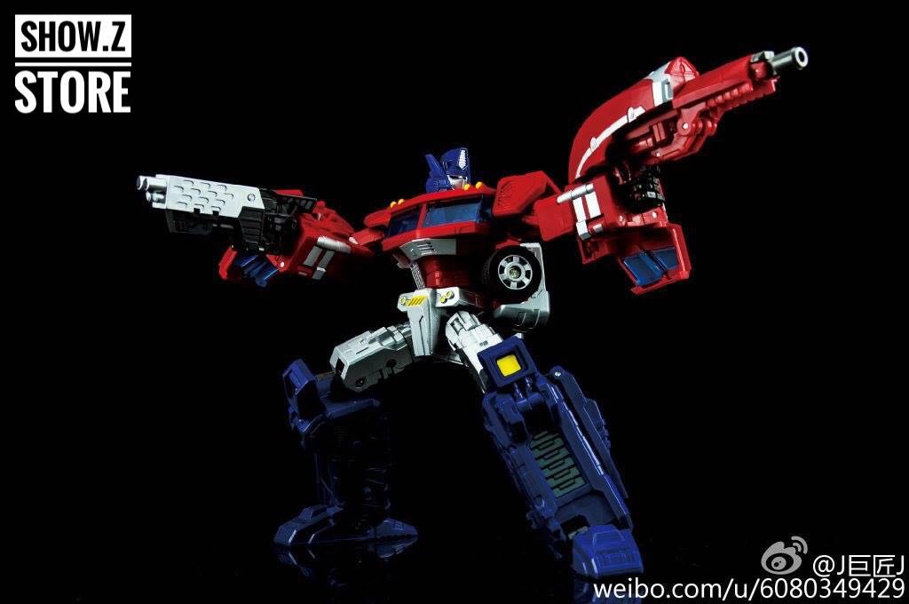 Jujiang JJ01 Optimus Prime dynamic pose firing multiple weapons Jujiang JJ01 Optimus Prime dynamic pose firing multiple weapons