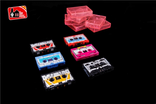 THF-01P Tape Corps multiple robot figures in robot and cassette modes THF-01P Tape Corps multiple robot figures in robot and cassette modes