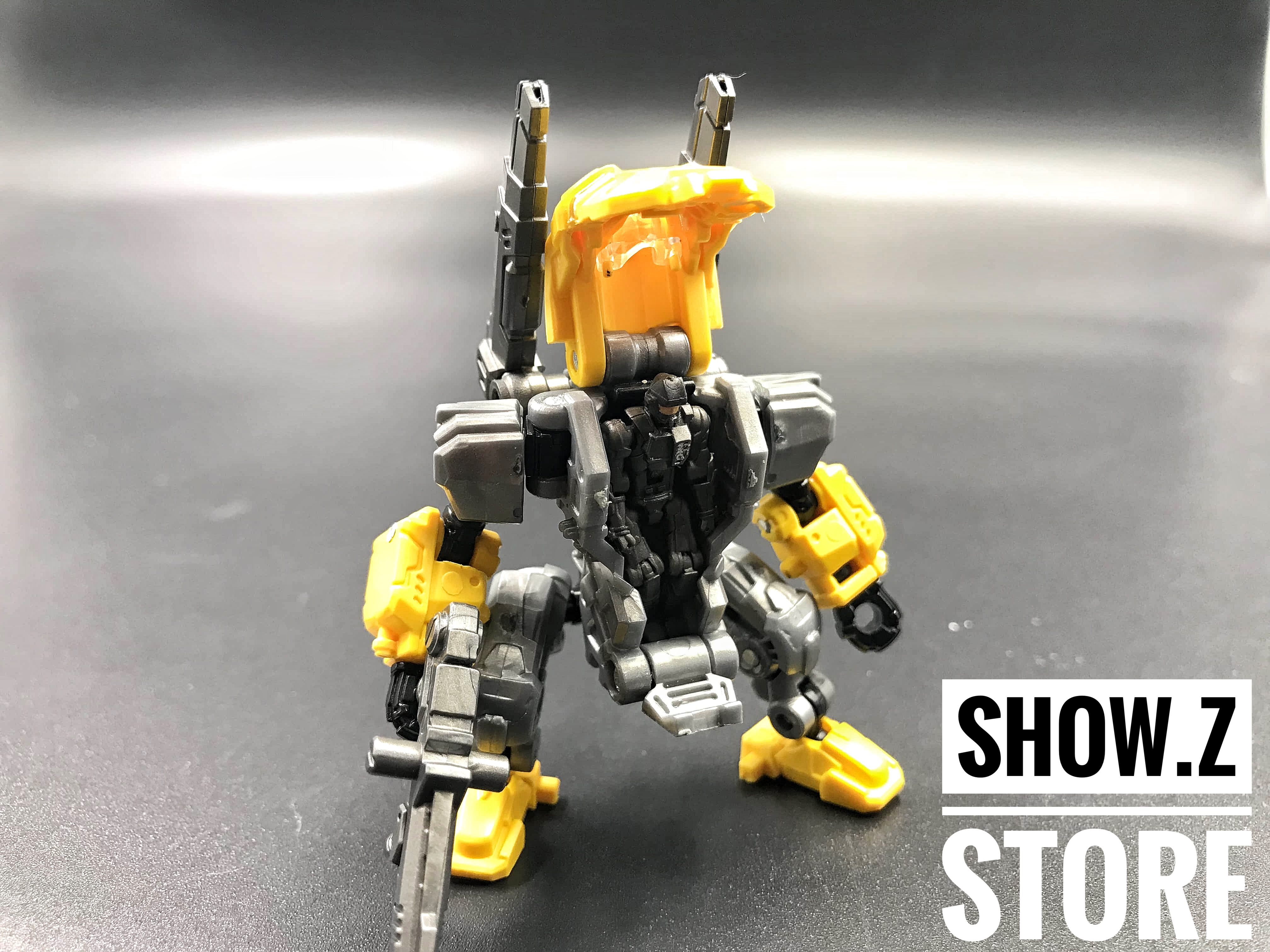 Lost Planet Powered suit DA02 robot standing pose with weapon loadout Lost Planet Powered suit DA02 robot standing pose with weapon loadout