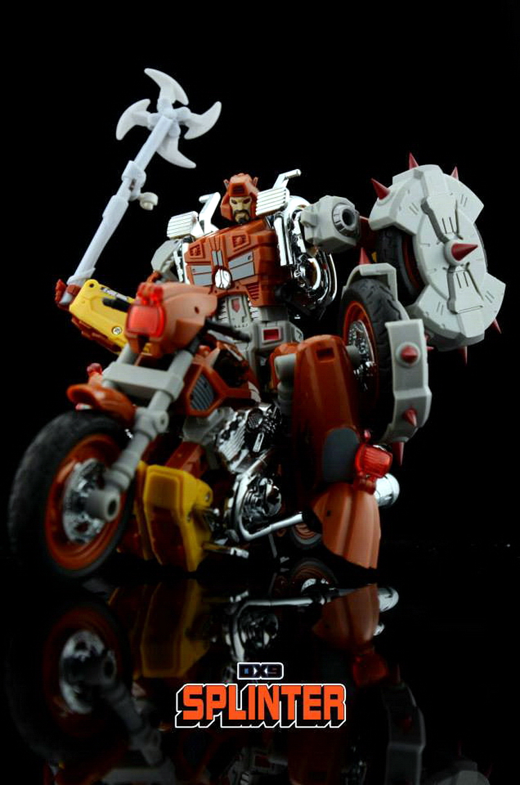 Wreck-Gar robot motorcycle hybrid form with extended armor detail Wreck-Gar robot motorcycle hybrid form with extended armor detail