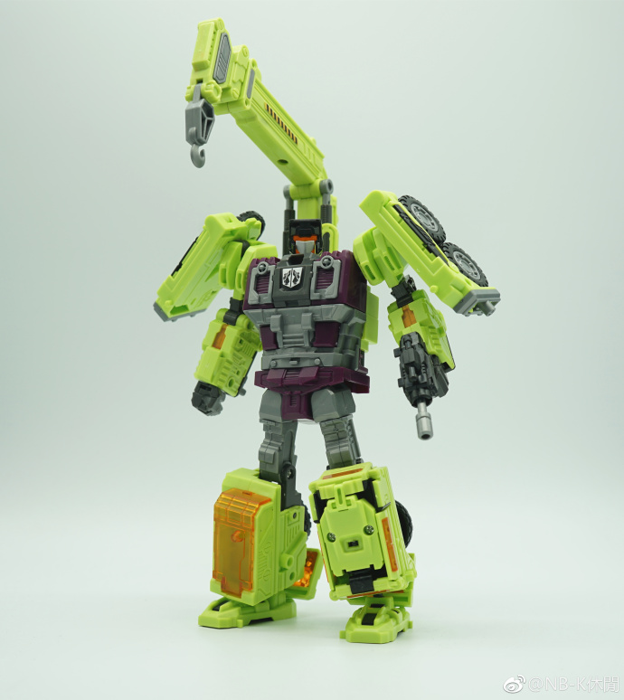 Crane robot with extended lifting hook and articulated joints Crane robot with extended lifting hook and articulated joints