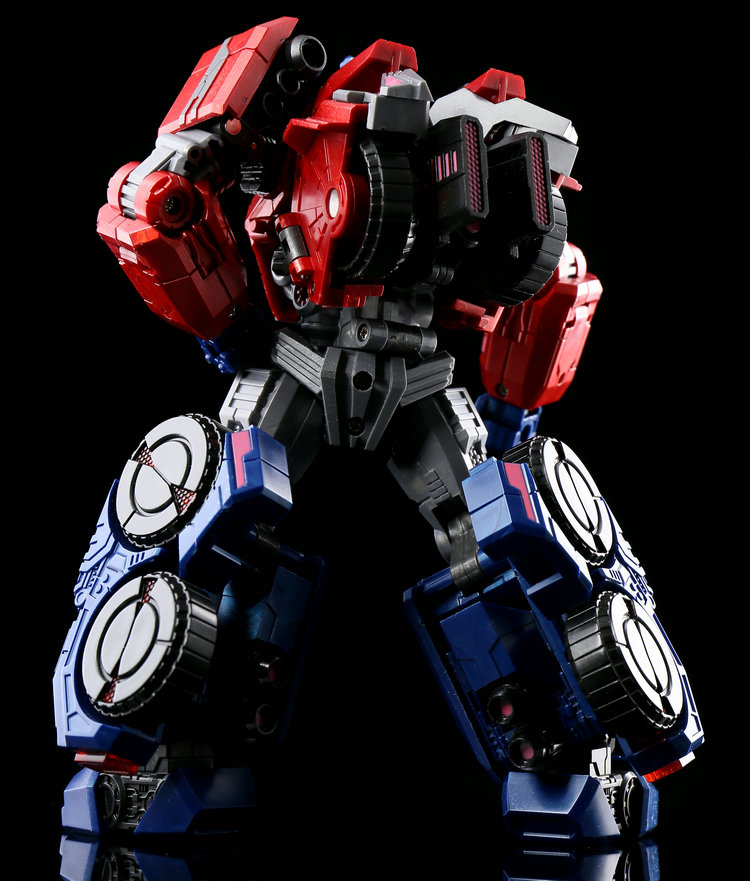 Planet X PX-10 Jupiter Optimus Prime transformation full robot display Planet X PX-10 Jupiter Optimus Prime transformation full robot display