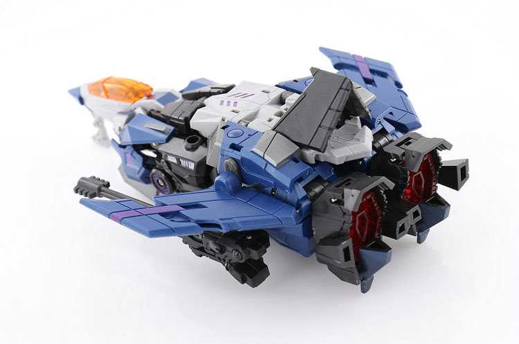 Planet X PX-12 Fatum robot transformation side view Planet X PX-12 Fatum robot transformation side view