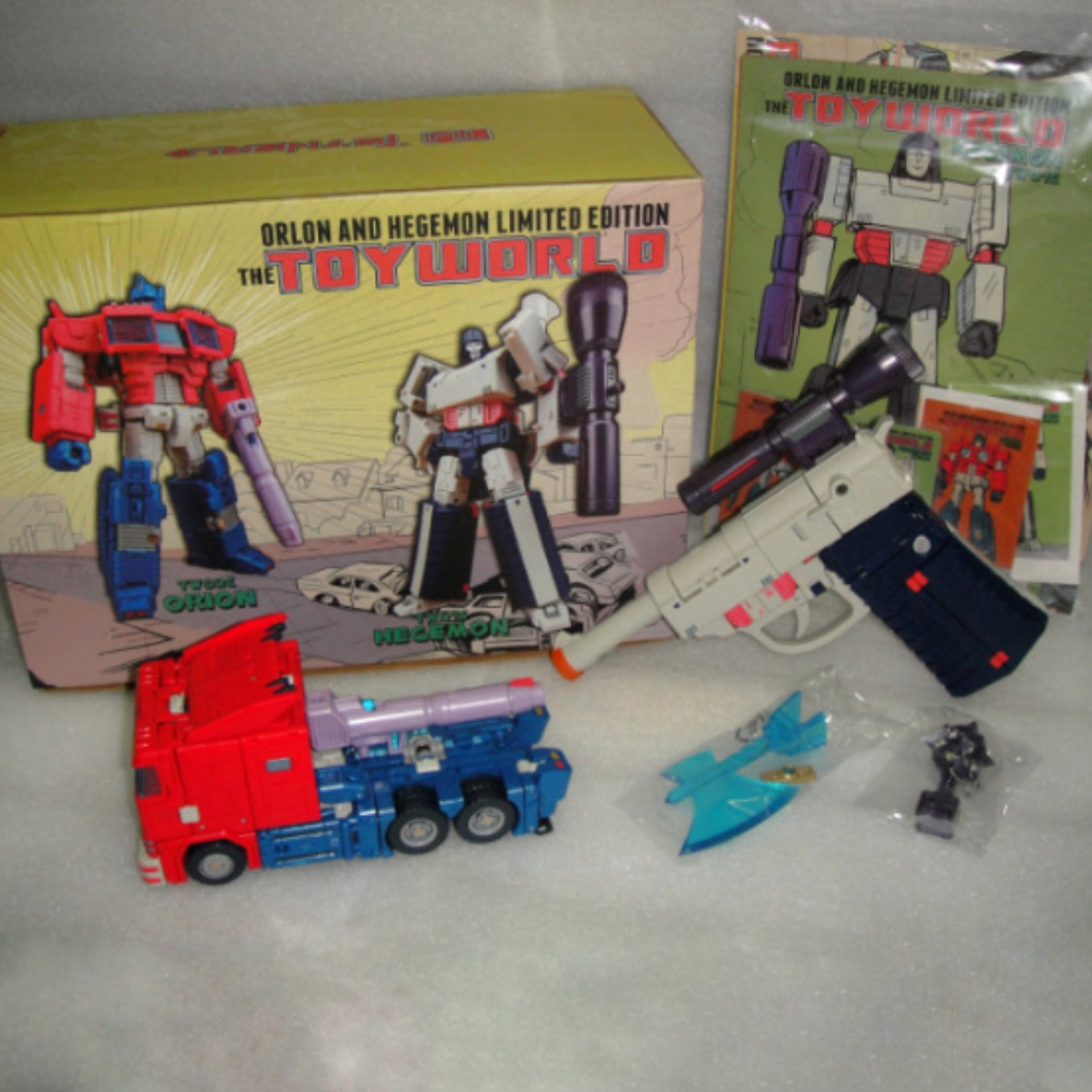 Toyworld TW-01C TW-02C Orion Optimus Prime Hegemon set packaging Toyworld TW-01C TW-02C Orion Optimus Prime Hegemon set packaging