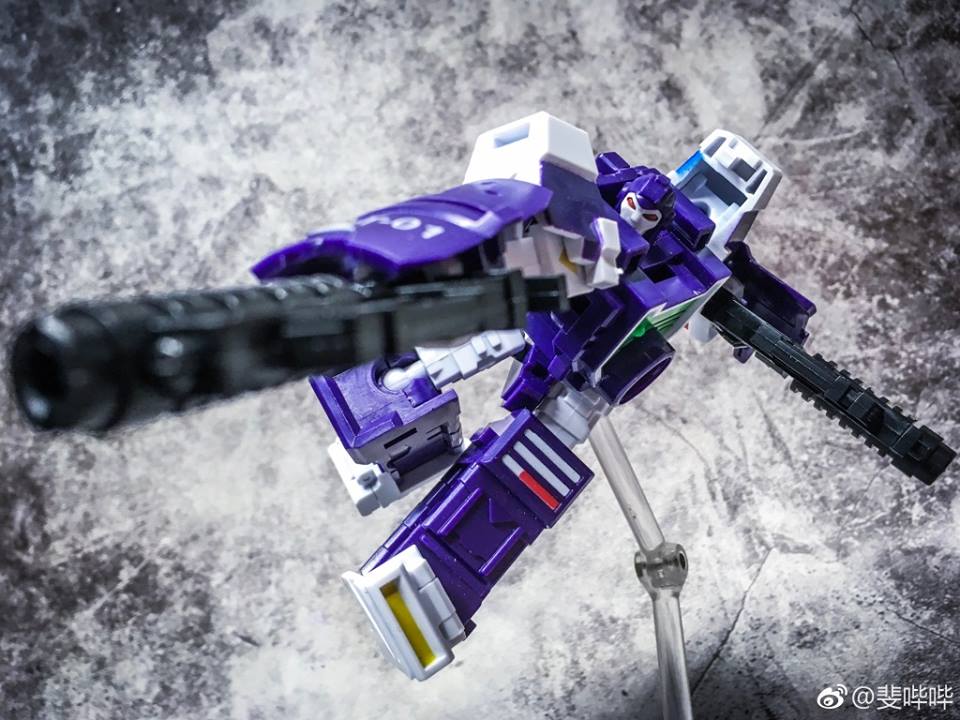 Purple and white laser rifle configuration with tripod Purple and white laser rifle configuration with tripod