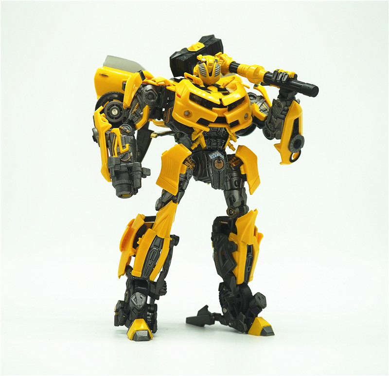 Yellow and black Bumblebee with full articulation display Yellow and black Bumblebee with full articulation display