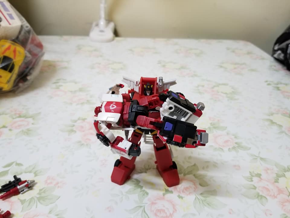 Magic Square MS-B02 Inferno red purple robot standing pose Magic Square MS-B02 Inferno red purple robot standing pose