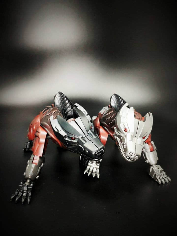 Unique Toys UT Steeljaw robot red and white beast mode faction figures Unique Toys UT Steeljaw robot red and white beast mode faction figures