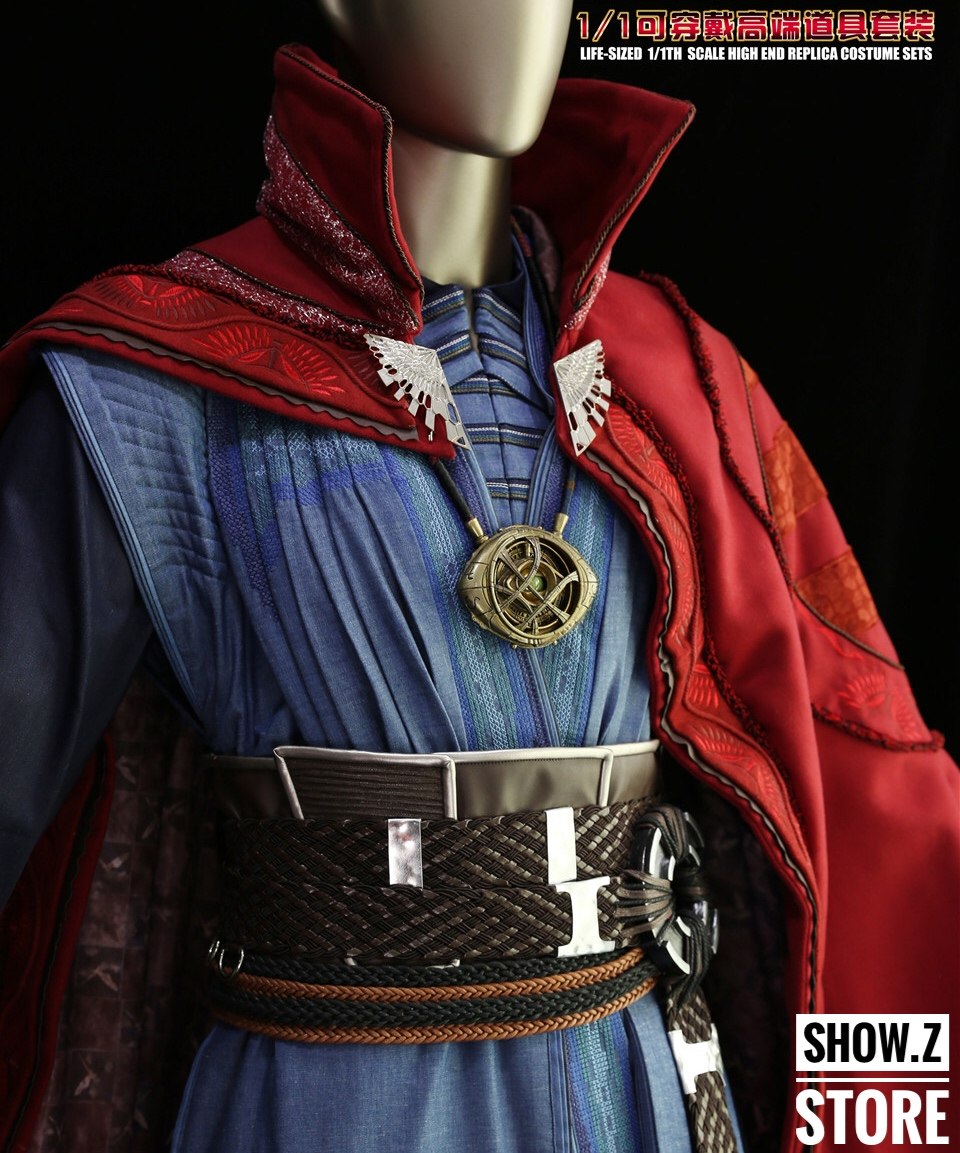 Full scale statue with detailed costume replica Full scale statue with detailed costume replica