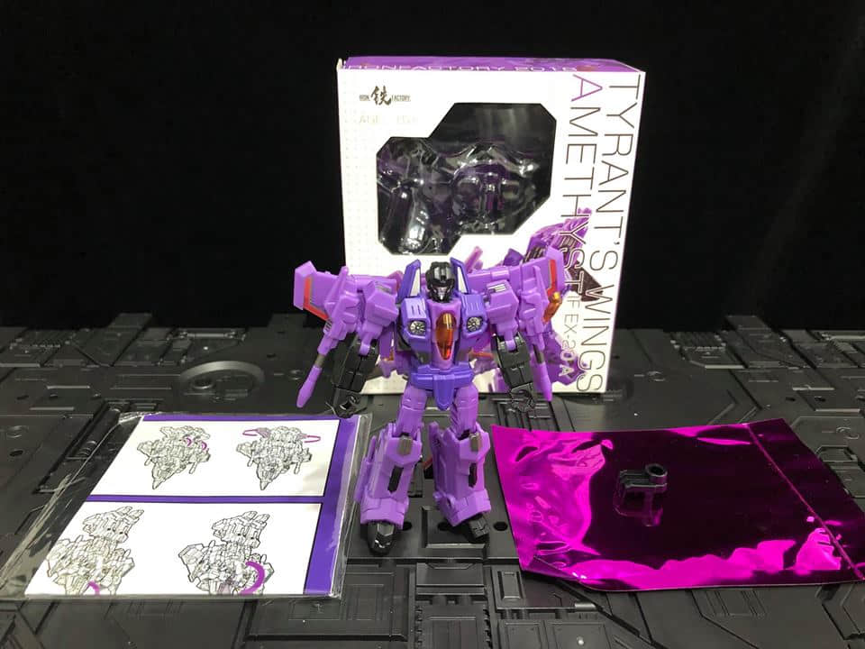 Seeker Current robot transformation weapon detail Seeker Current robot transformation weapon detail