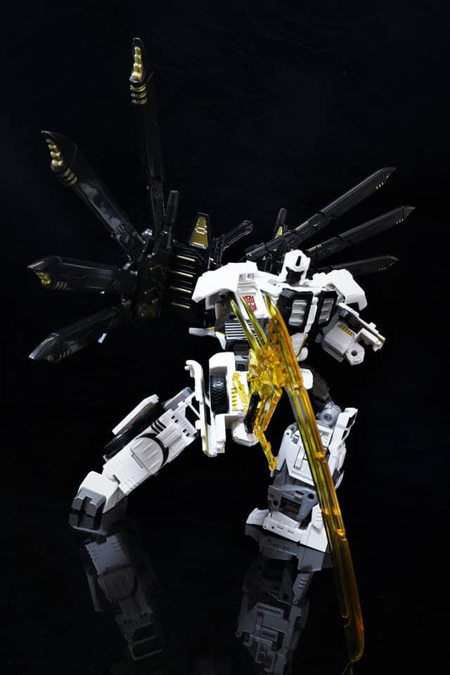 SND-04 kit with multiple black armor pieces and accessories SND-04 kit with multiple black armor pieces and accessories