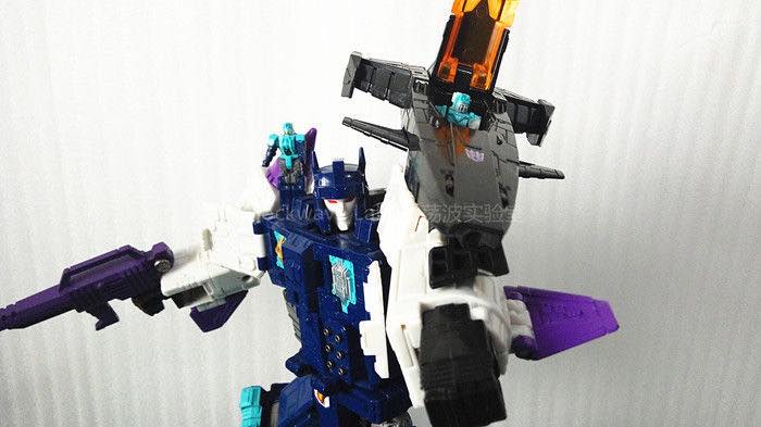 Purple weapon attachment kit with multiple accessories Purple weapon attachment kit with multiple accessories