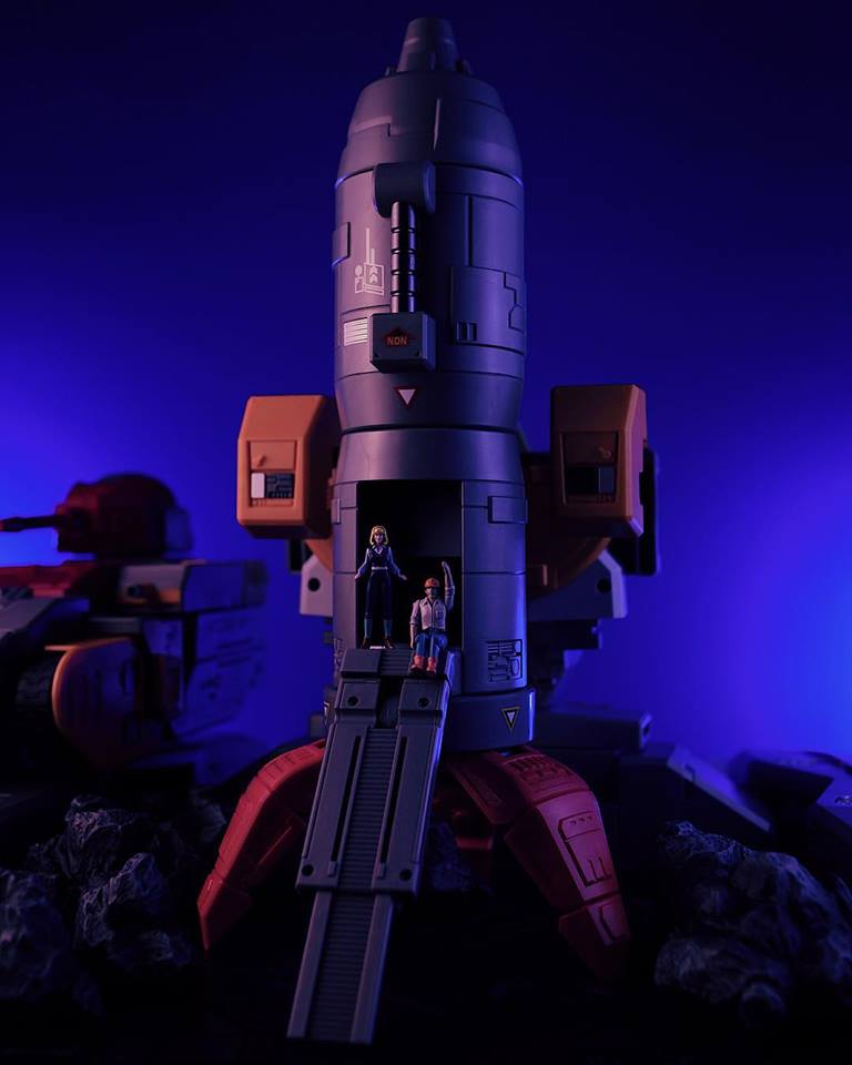 Aegis blue red white robot warrior mode Aegis blue red white robot warrior mode