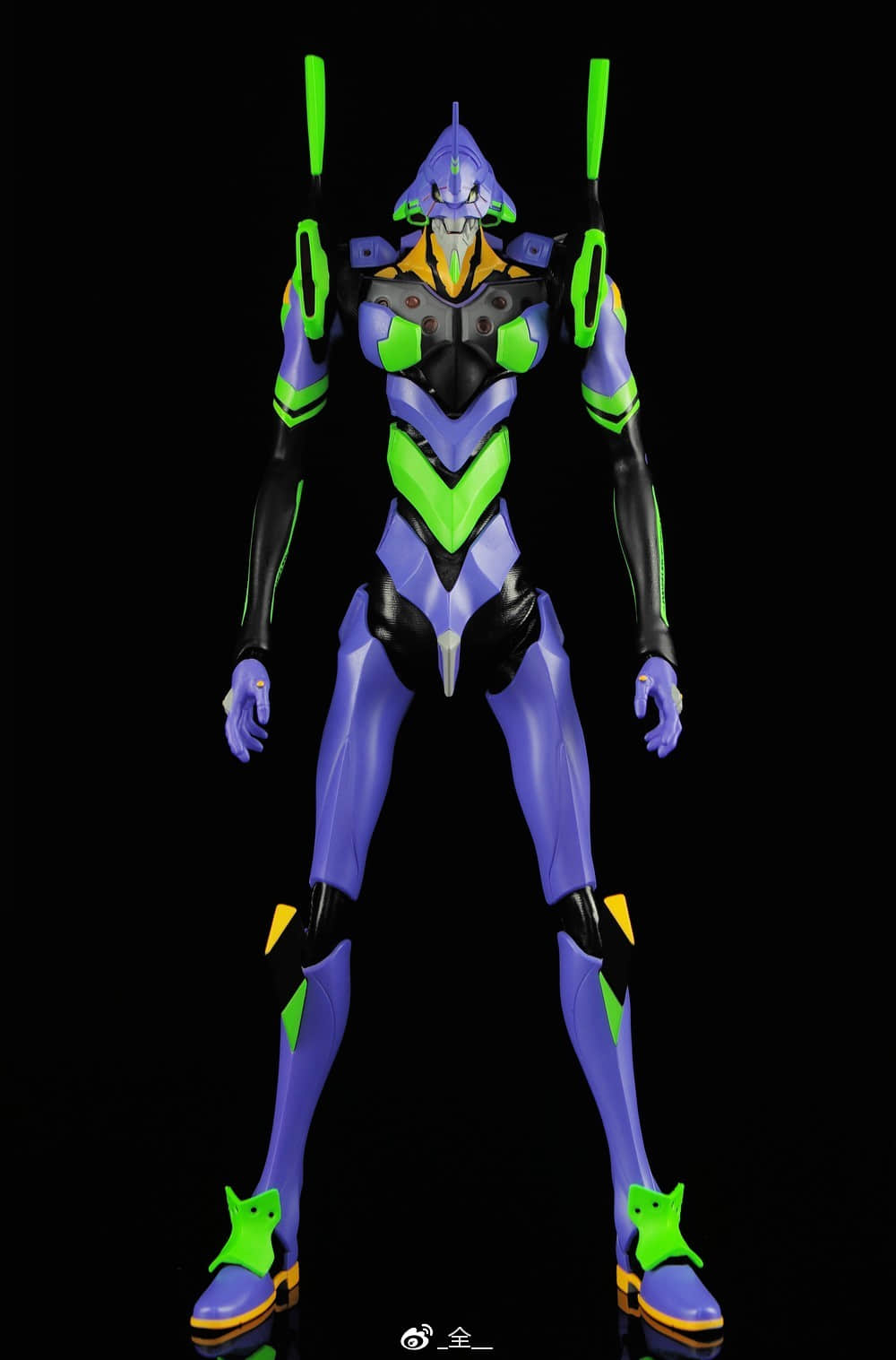 LegendaryToys Eva robot figure front and rear pose demonstrating full articulation LegendaryToys Eva robot figure front and rear pose demonstrating full articulation