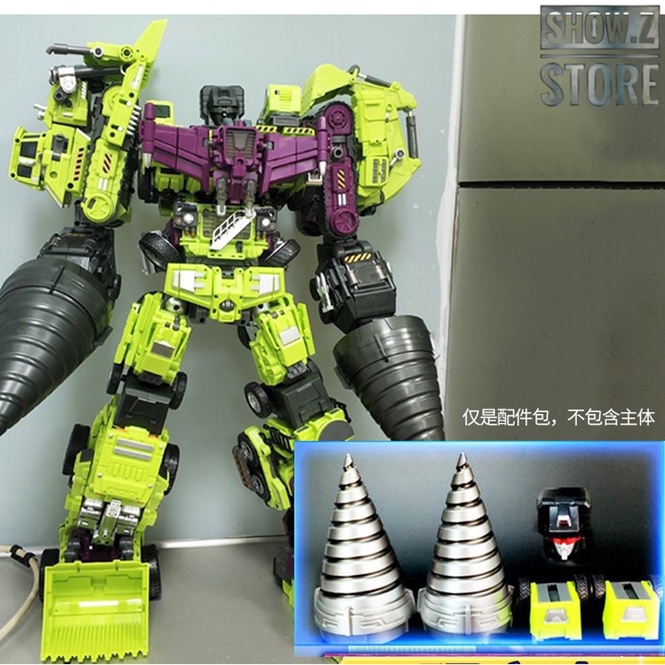 JinBao oversized Devastator with upgraded armor and expanded articulation JinBao oversized Devastator with upgraded armor and expanded articulation