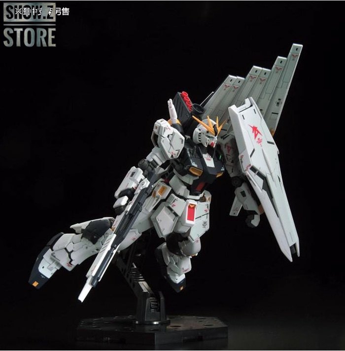 Profile view showing extended armor and beam weapon configuration Profile view showing extended armor and beam weapon configuration