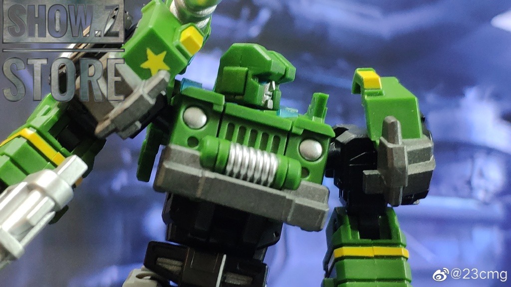 IronFactory EX-38 Hound robot with weapon articulated limbs and detailed sculpt IronFactory EX-38 Hound robot with weapon articulated limbs and detailed sculpt