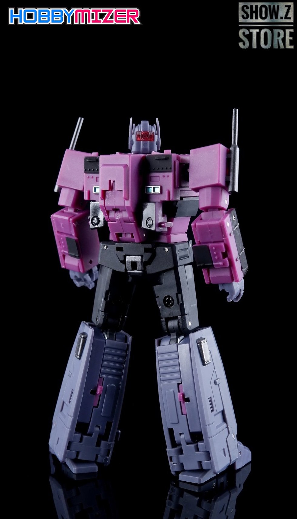 Robot showing detailed joints and mechanical articulation Robot showing detailed joints and mechanical articulation