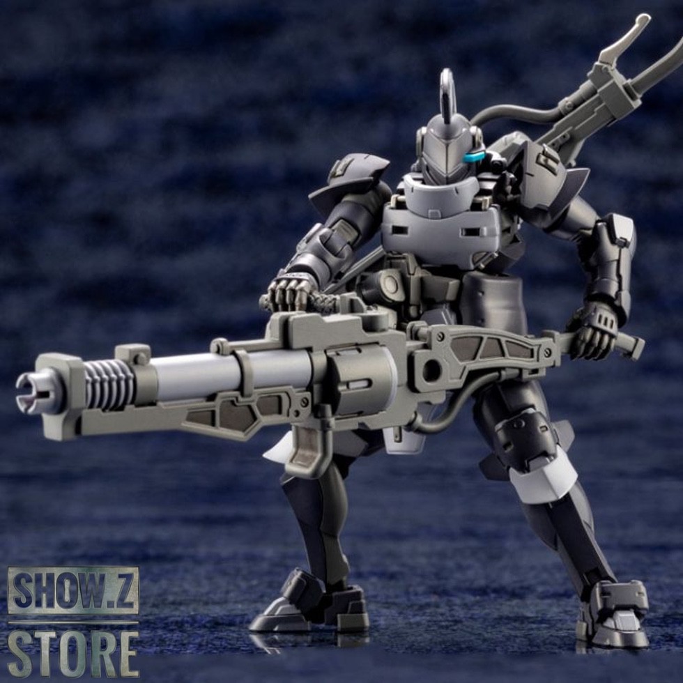 White and gray Hexa Gear 1/24 Governor Knight robot with rifle White and gray Hexa Gear 1/24 Governor Knight robot with rifle