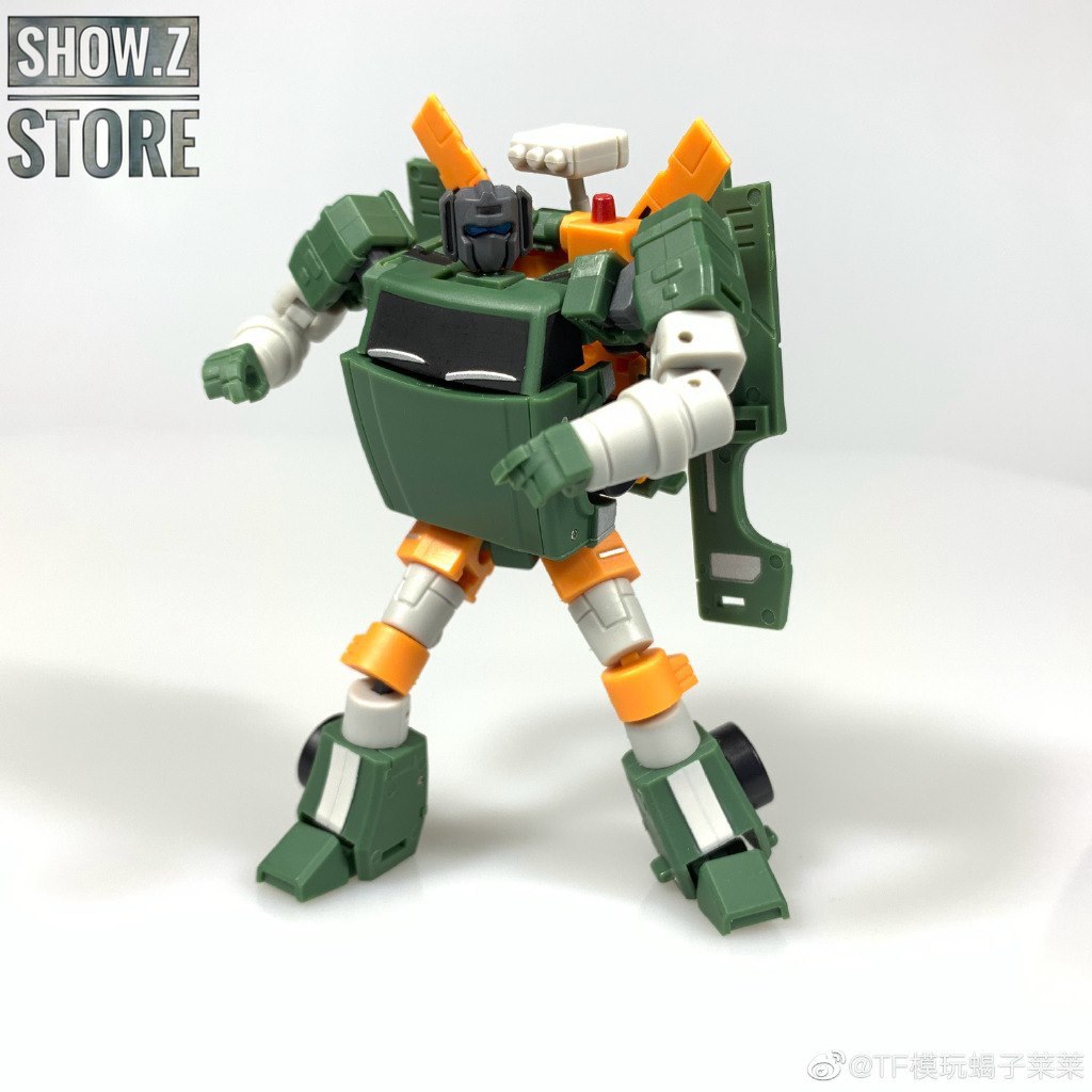 Crane Hoist robot in action pose with extended arms and weapons Crane Hoist robot in action pose with extended arms and weapons