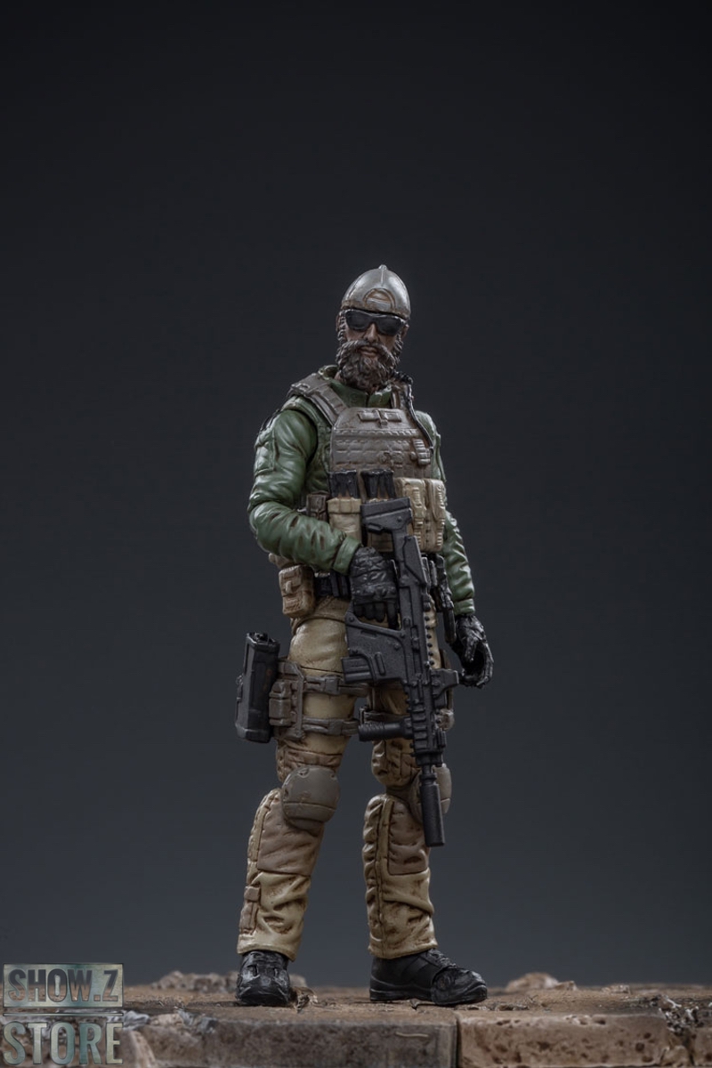 Marine soldier with rifle and backpack facing forward stance Marine soldier with rifle and backpack facing forward stance
