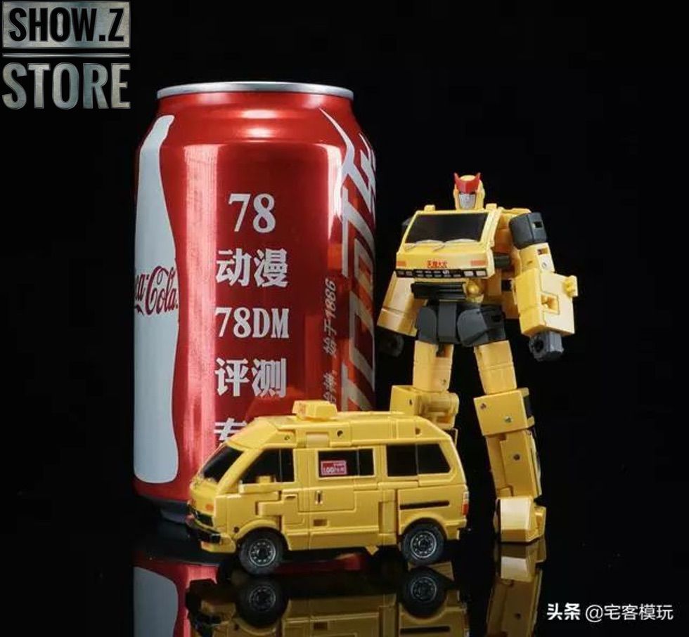 Yellow military transport vehicle Tata Ironhide robot mode Yellow military transport vehicle Tata Ironhide robot mode