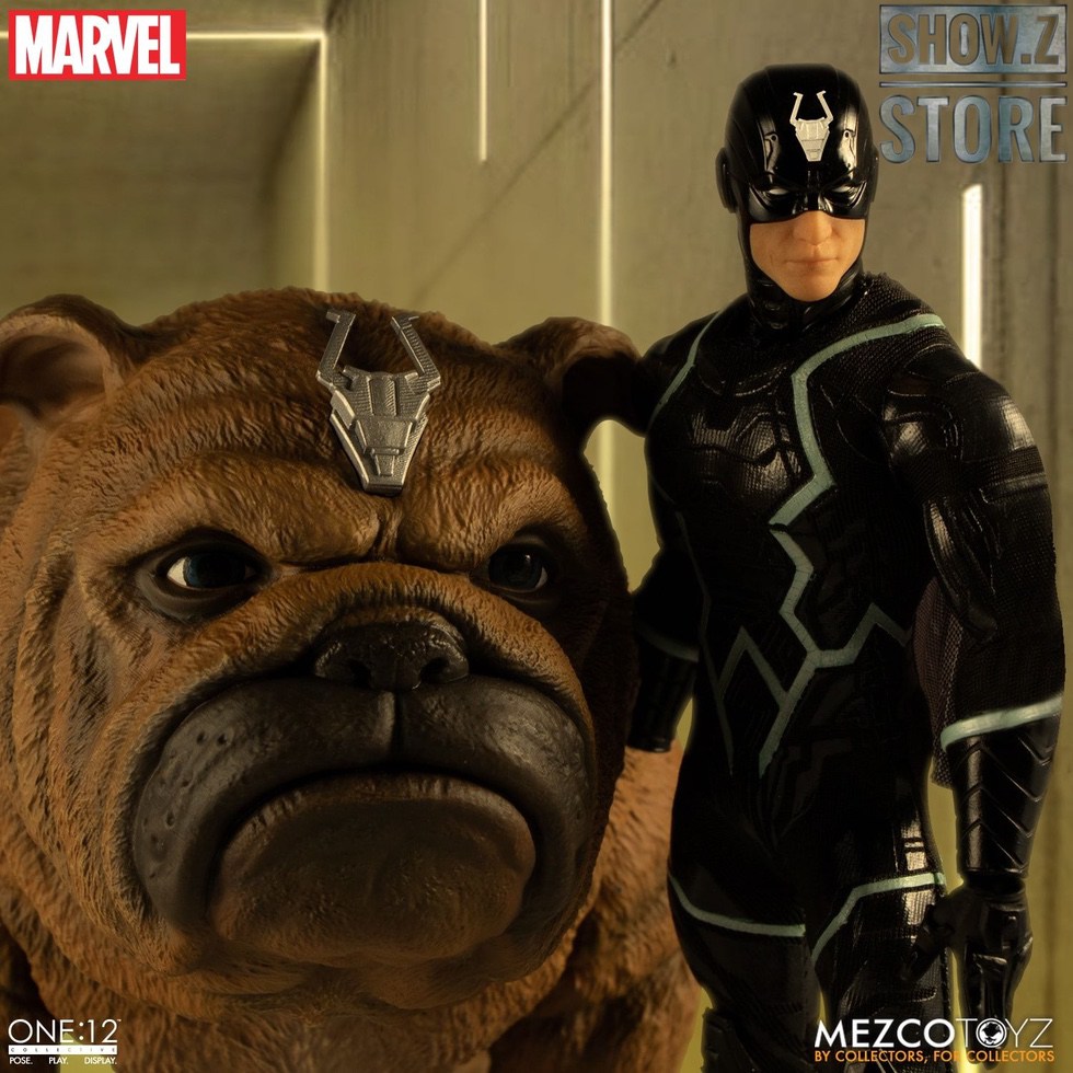 MEZCO Toyz One:12 Black Bolt Marvel figure with royal armor and crown MEZCO Toyz One:12 Black Bolt Marvel figure with royal armor and crown