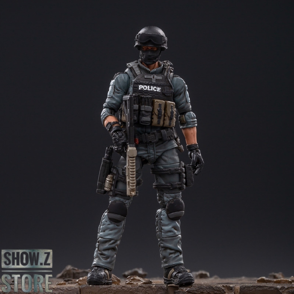 Individual City Police officer with assault rifle tactical vest Individual City Police officer with assault rifle tactical vest