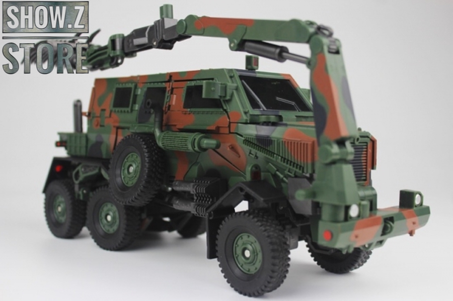 TF Dream Factory GOD-09 armored truck form green red camouflage TF Dream Factory GOD-09 armored truck form green red camouflage