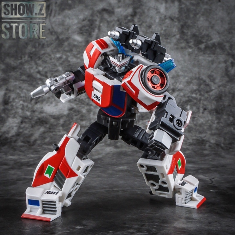IronFactory EX-39D Dustfog Exhaust red robot with detailed armor design IronFactory EX-39D Dustfog Exhaust red robot with detailed armor design