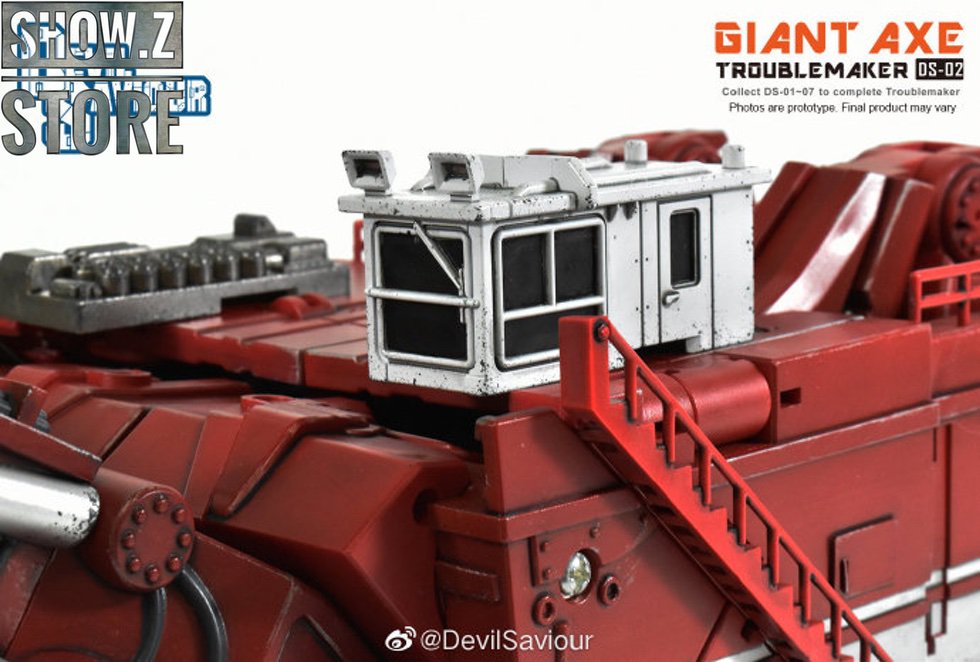 Devil Saviour DS-02 Giant Axe red tracked vehicle cabin detail Devil Saviour DS-02 Giant Axe red tracked vehicle cabin detail