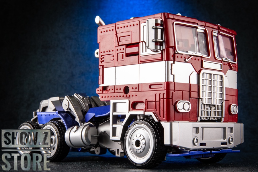 Complete Optimus Prime mech robot collection display photo Complete Optimus Prime mech robot collection display photo