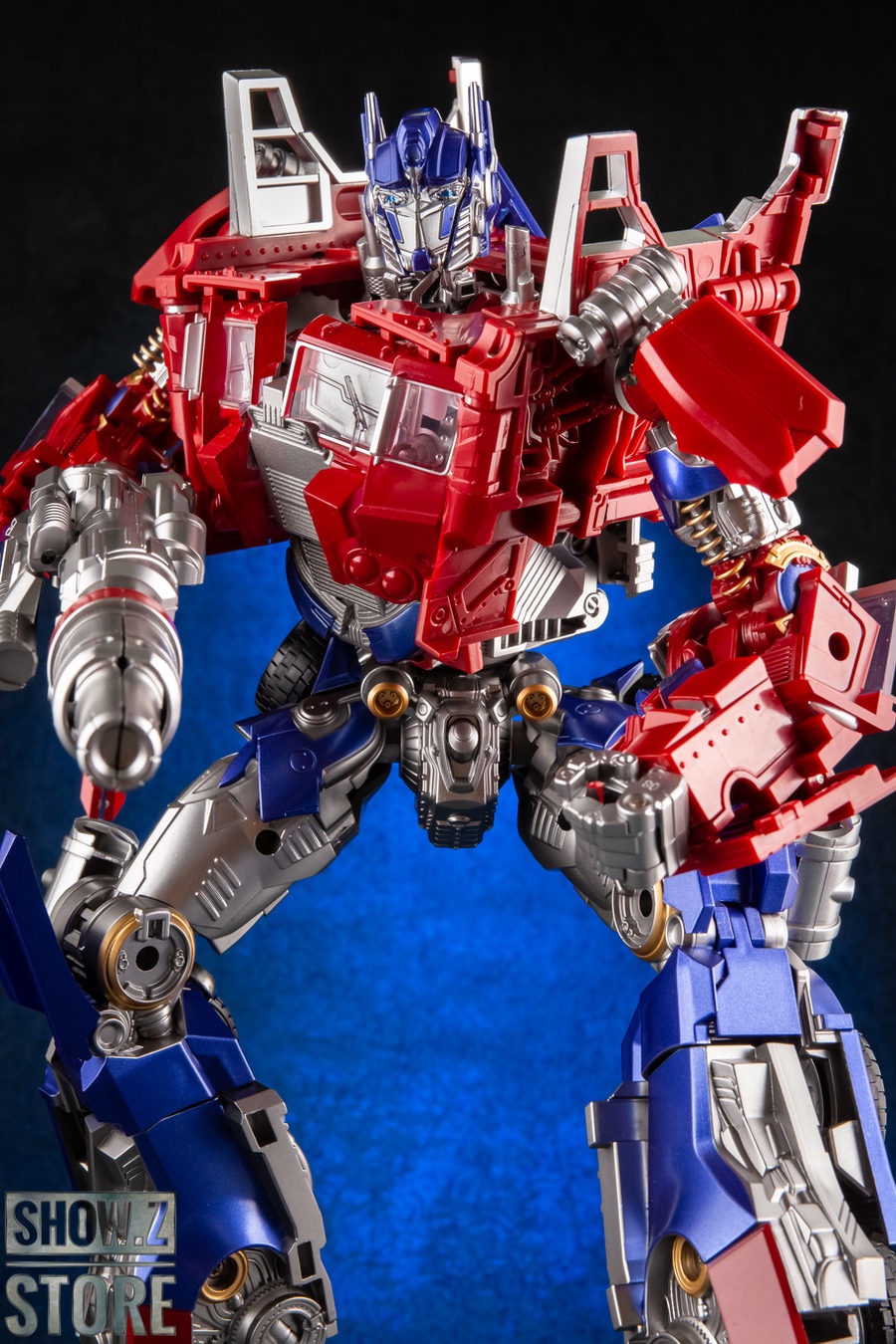 Large-scale Optimus Prime action figure with articulated joints Large-scale Optimus Prime action figure with articulated joints