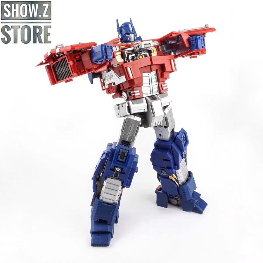 Daban 9907 Optimus Prime robot figure standing tall Daban 9907 Optimus Prime robot figure standing tall