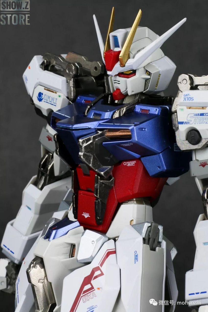 Gundam unit with extended weapon systems Gundam unit with extended weapon systems