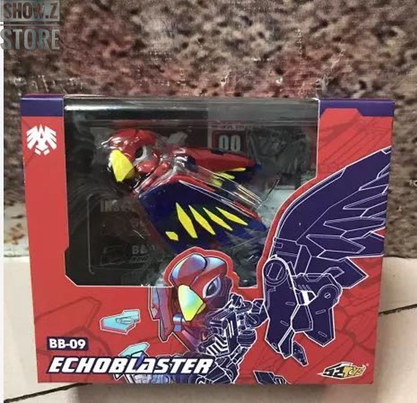 52Toys BeastBox BB-09 Echoblaster robot mode with wings extended 52Toys BeastBox BB-09 Echoblaster robot mode with wings extended