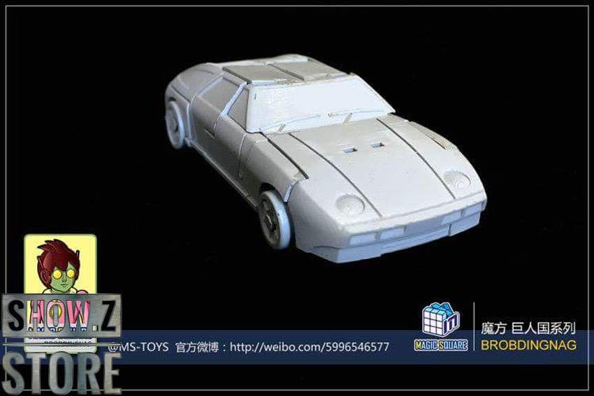 Vehicle mode showing detailed molded features Vehicle mode showing detailed molded features