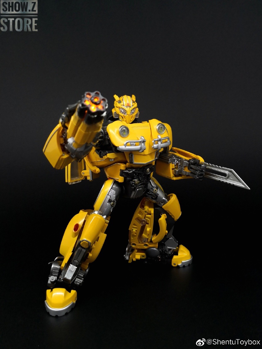 TE02 Movie Bumblebee robot figure with transformation base and weapon included TE02 Movie Bumblebee robot figure with transformation base and weapon included