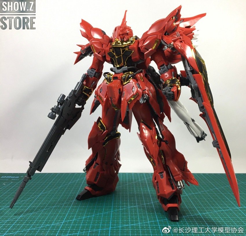 Takumi Studio 1/100 UC-01 Sinanju plastic model kit orange white finish Takumi Studio 1/100 UC-01 Sinanju plastic model kit orange white finish