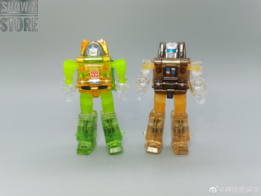 NewAge H19T Hogan transparent green and H20T Outback transparent brown robots NewAge H19T Hogan transparent green and H20T Outback transparent brown robots