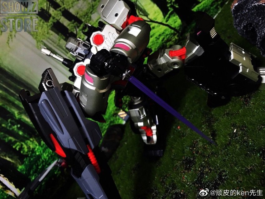 MMC Tyrantron red robot overhead angled view showing full transformation MMC Tyrantron red robot overhead angled view showing full transformation