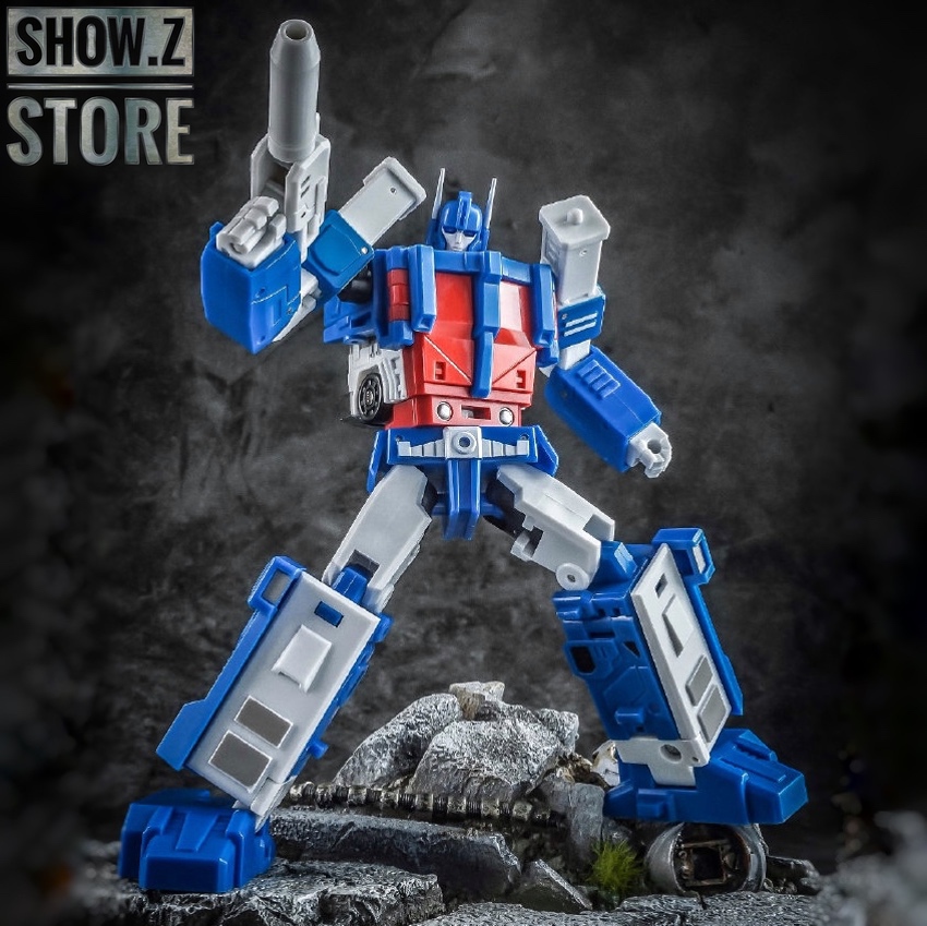 CostPerformance CP-01 Ultra Magnus blue red white robot CostPerformance CP-01 Ultra Magnus blue red white robot