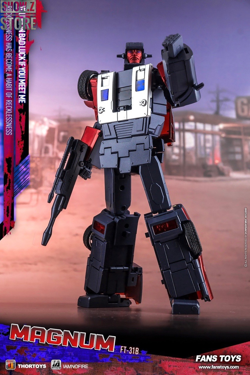 FansToys FT-31B Magnum Wildrider front stance with extended arm weapons FansToys FT-31B Magnum Wildrider front stance with extended arm weapons