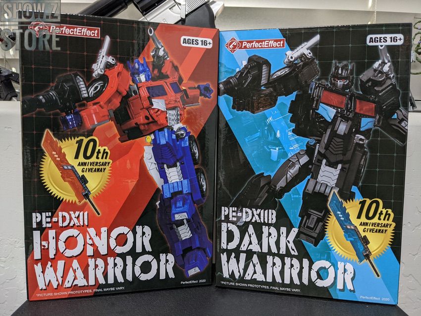 Perfect Effect PE-DX11 Honor Warrior Optimus Prime robot red blue white colors Perfect Effect PE-DX11 Honor Warrior Optimus Prime robot red blue white colors