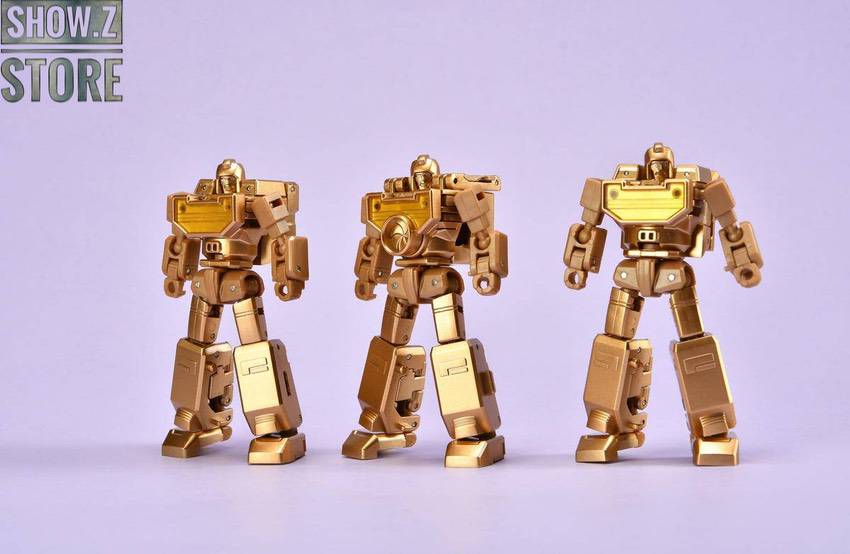 NewAge GoldenEye Reflector gold transformer robot detailed view NewAge GoldenEye Reflector gold transformer robot detailed view