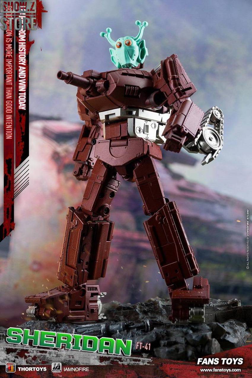 Robot displaying articulated arms with cannon attachments Robot displaying articulated arms with cannon attachments