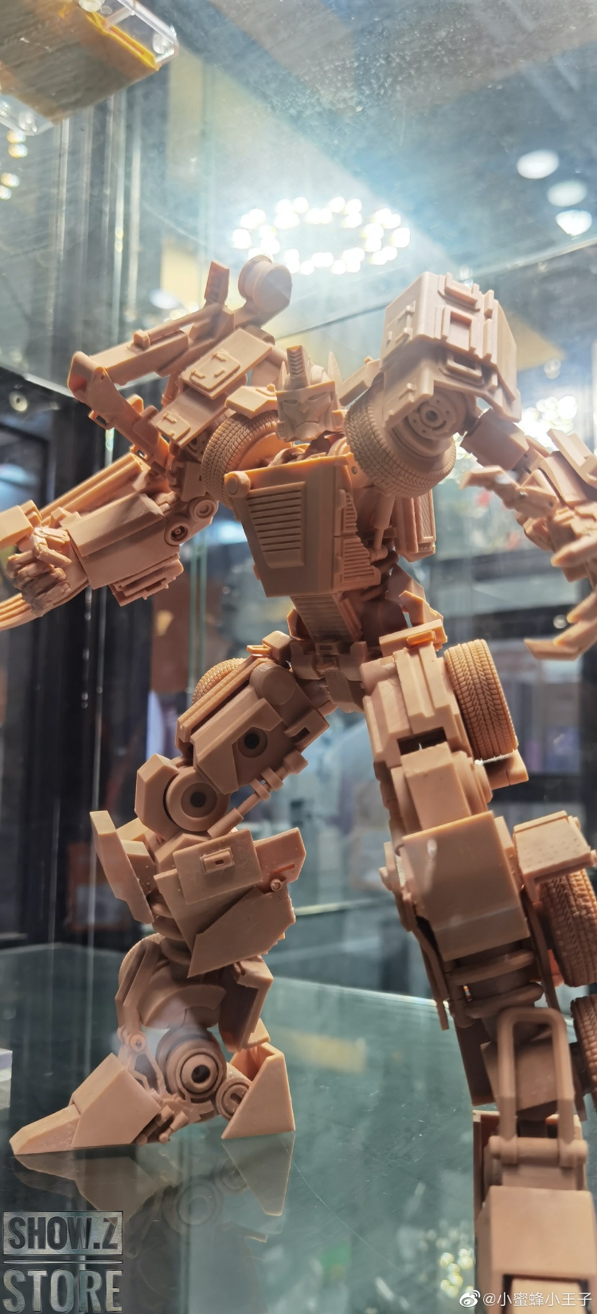 Bonecrusher black tan robot side profile standing pose Bonecrusher black tan robot side profile standing pose